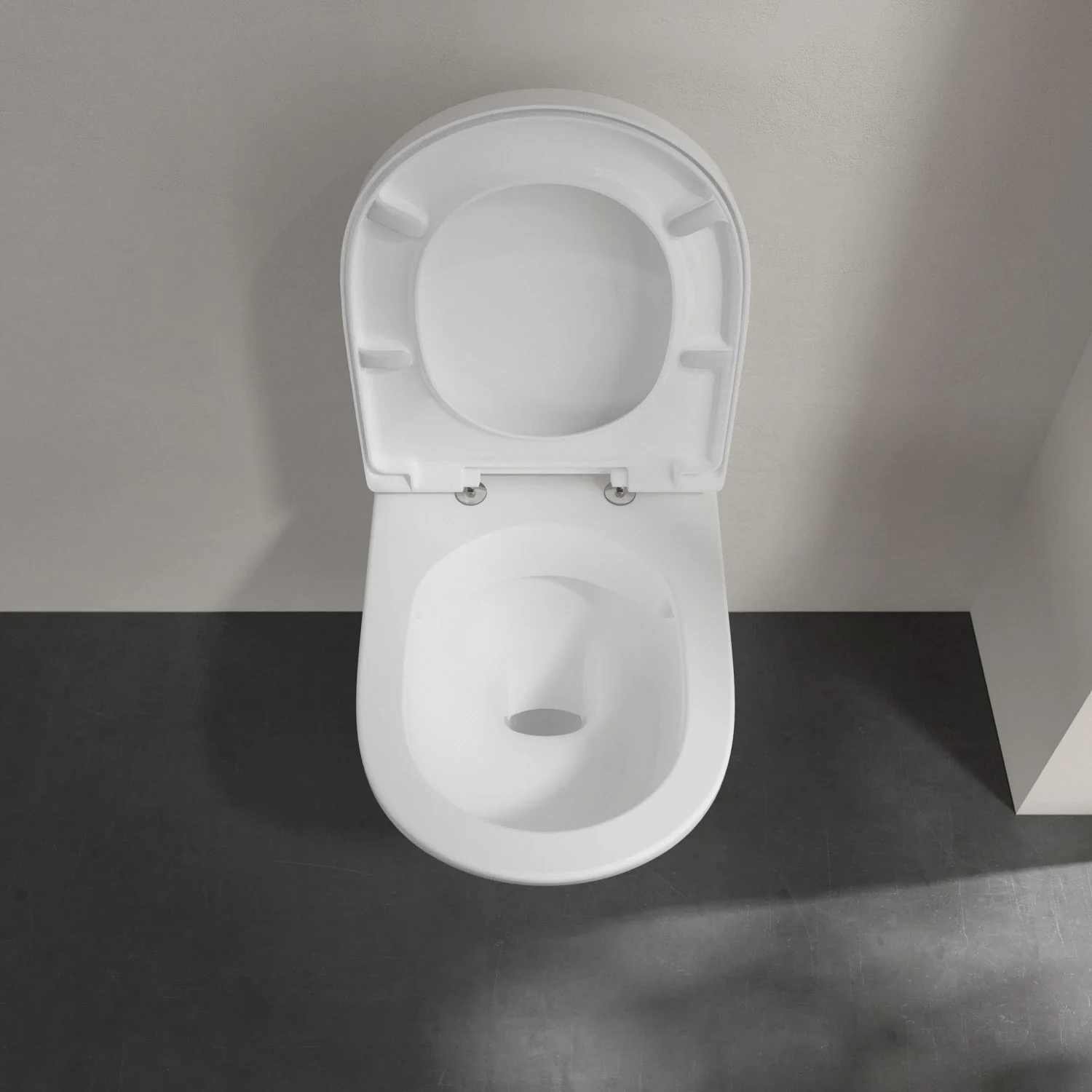 Otwarta toaleta z góry w nowoczesnej łazience, Villeroy & Boch