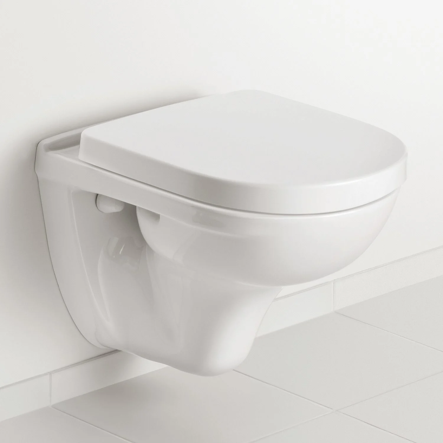 Toaleta wisząca białe płytki widok z przodu, Villeroy & Boch