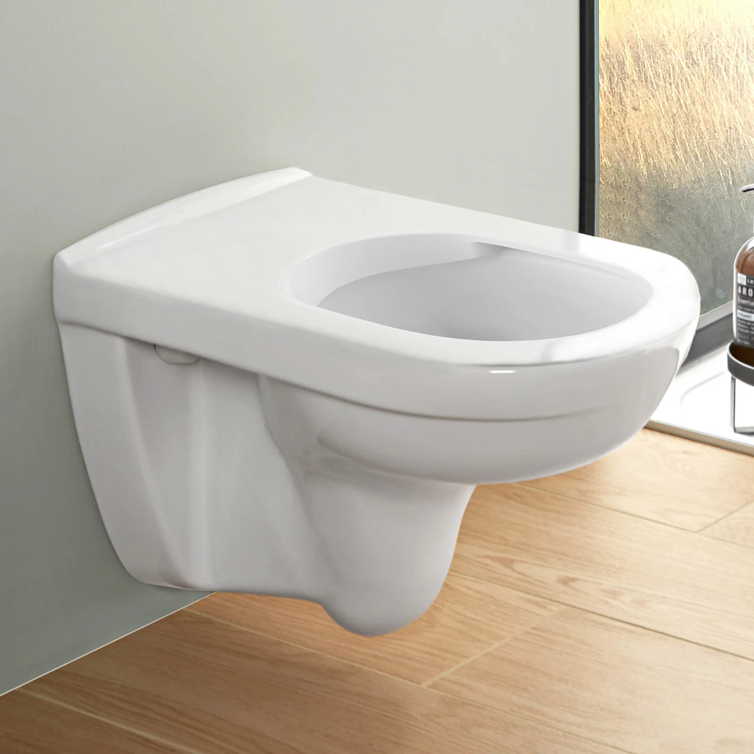 Toaleta podwieszana bez deski w nowoczesnej łazience, Villeroy & Boch