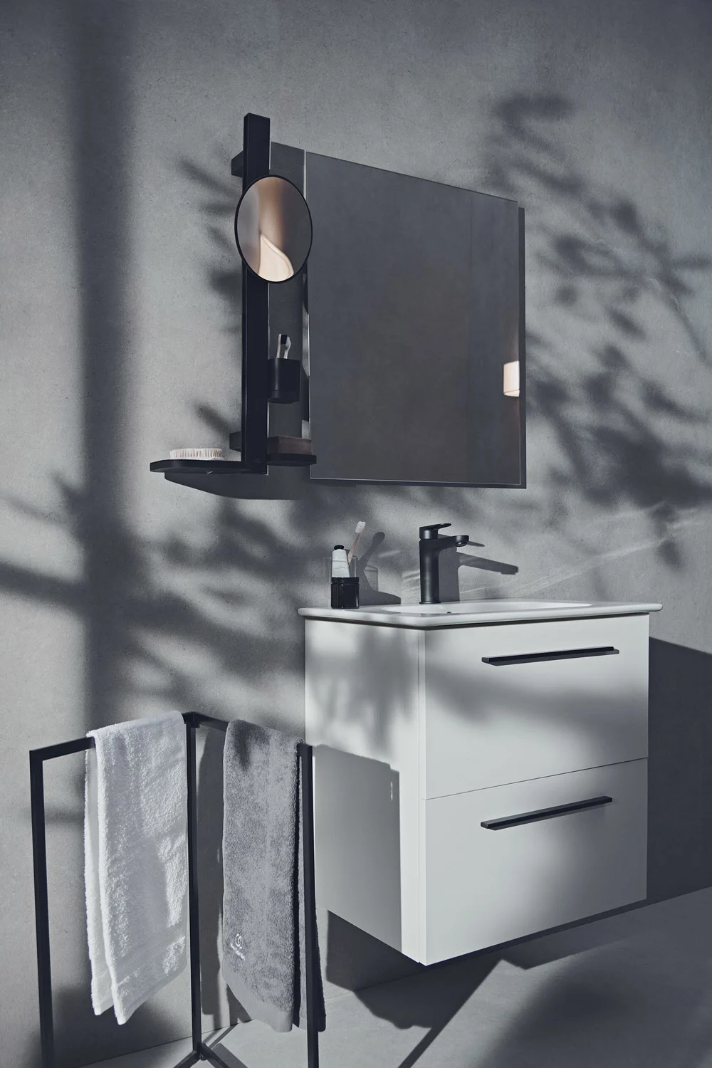 Ideal Standard Alu+ Beauty Bar Accessoires-Kombination S700 mit Spiegel Ø 20 cm Bild 11