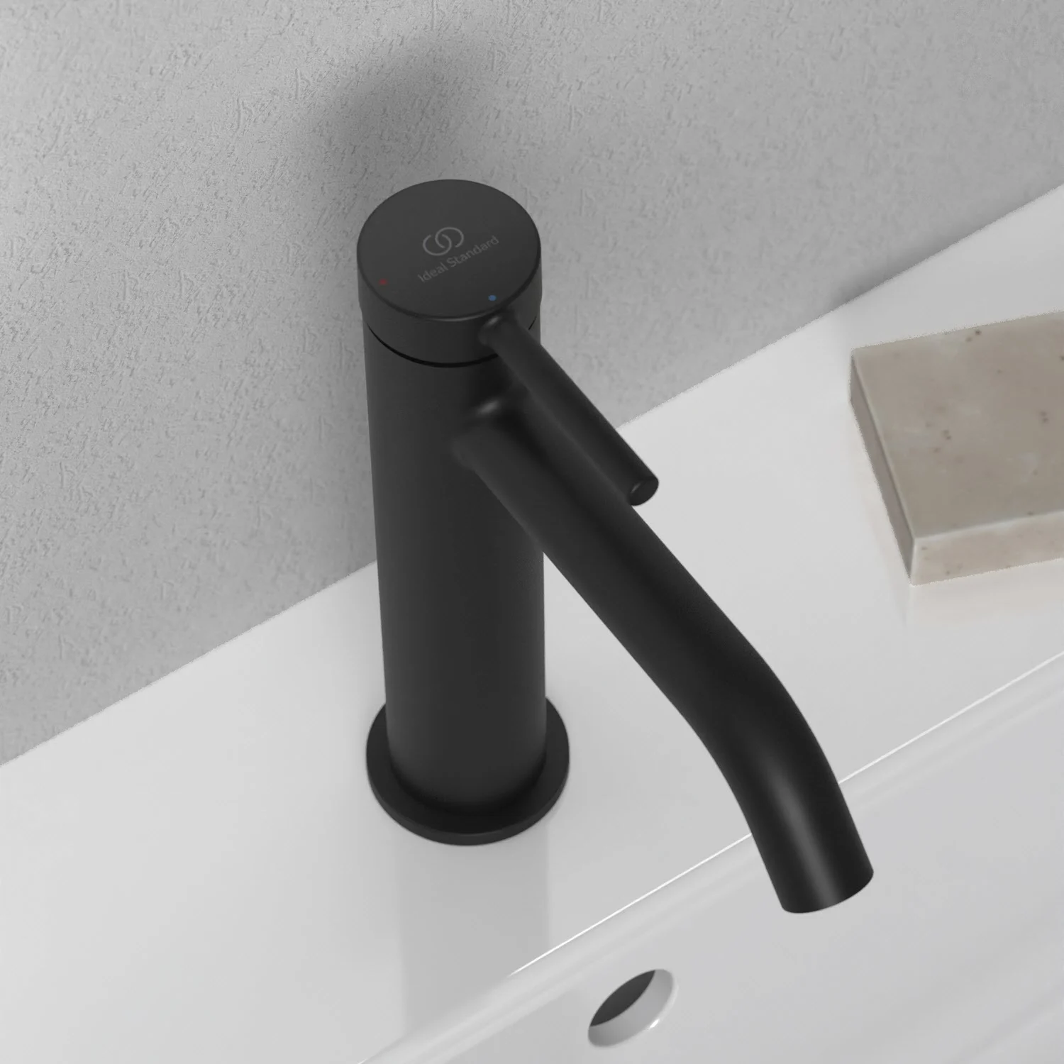 Bateria umywalkowa Ideal Standard Ceraline Nuovo BlueStart, wysięg 13,5 cm, z zaworem typu „push-open” Zdjęcie 4