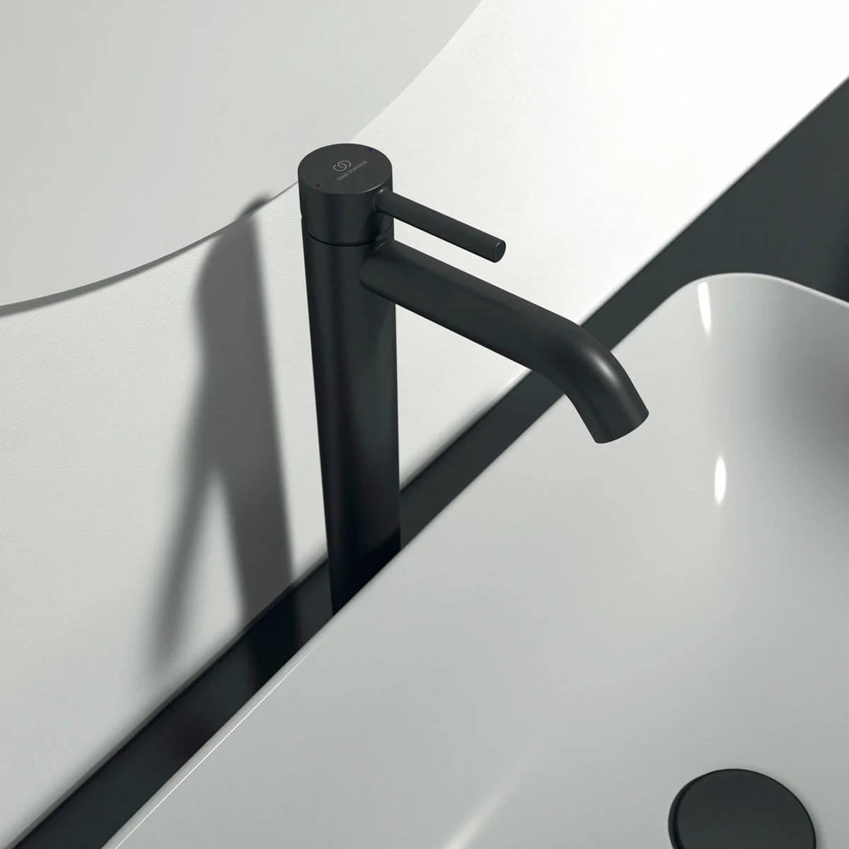 Ideal Standard Ceraline Waschtischarmatur mit verlängertem Sockel, ohne Ablaufgarnitur Bild 4