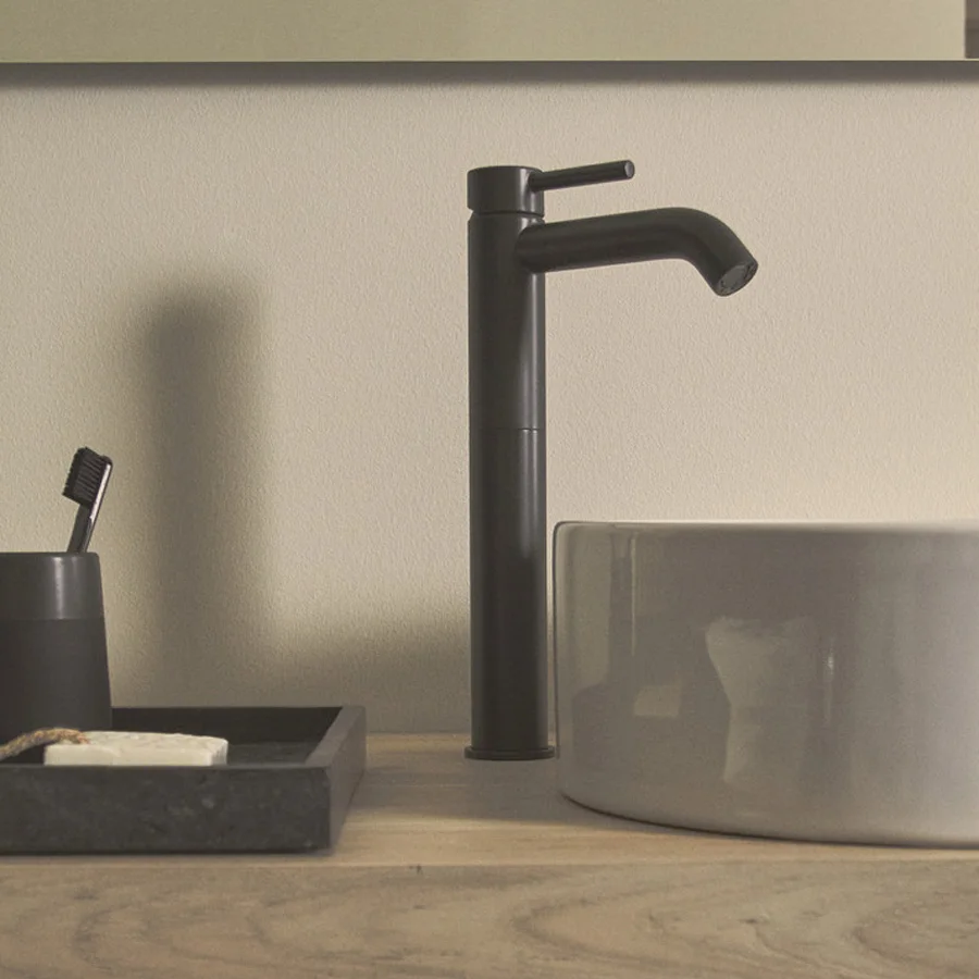 Ideal Standard Ceraline Waschtischarmatur mit verlängertem Sockel, ohne Ablaufgarnitur Bild 7