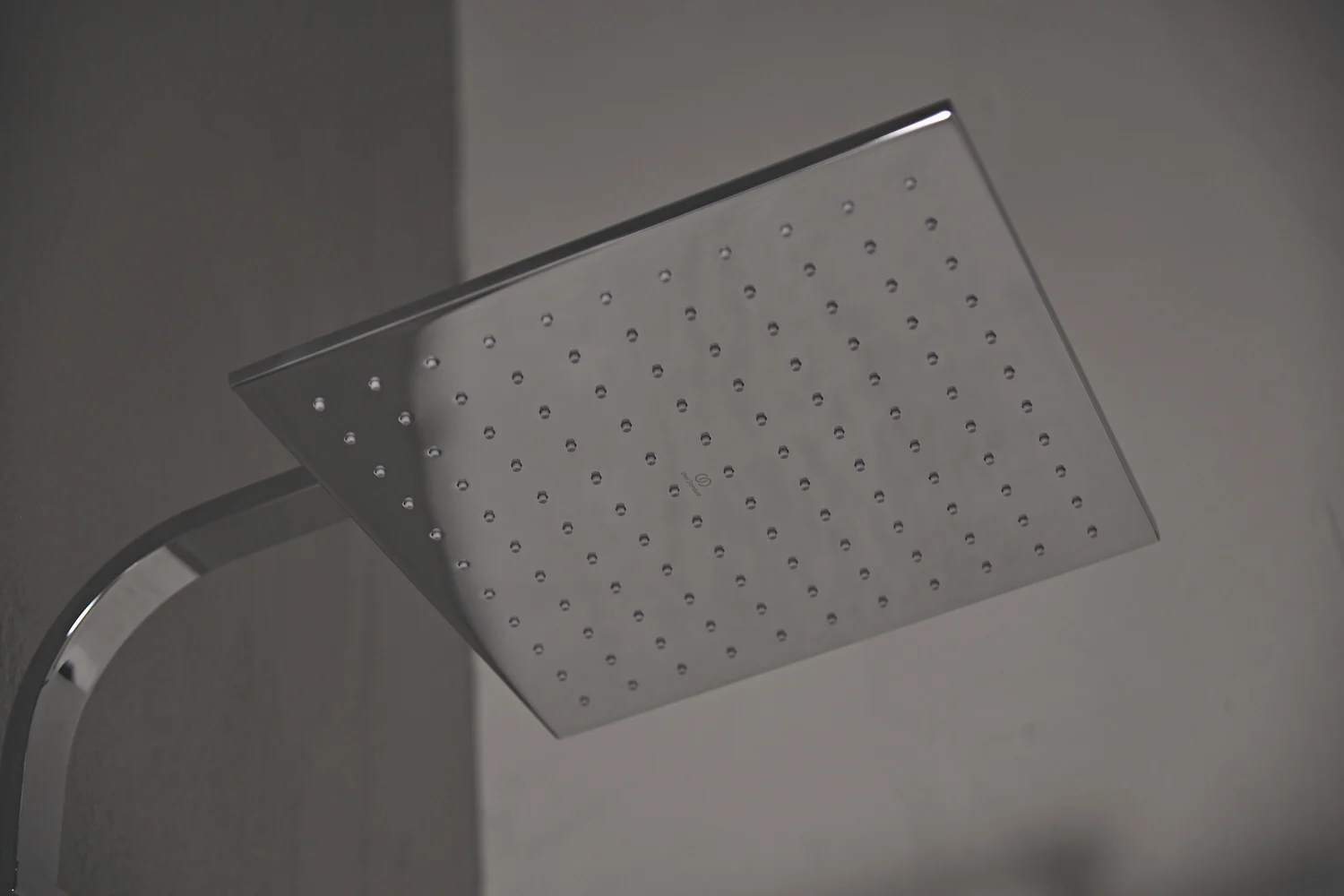 Ideal Standard Ceratherm C100 Duschsystem Square mit Brausethermostat AP Bild 7