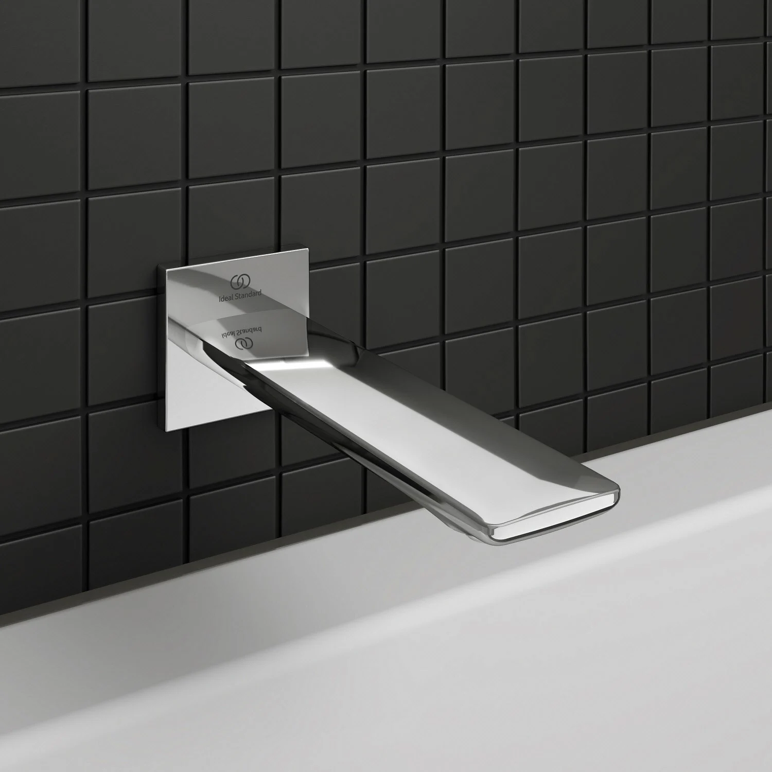 Chromowany wylew ścienny nad wanną, Ideal Standard