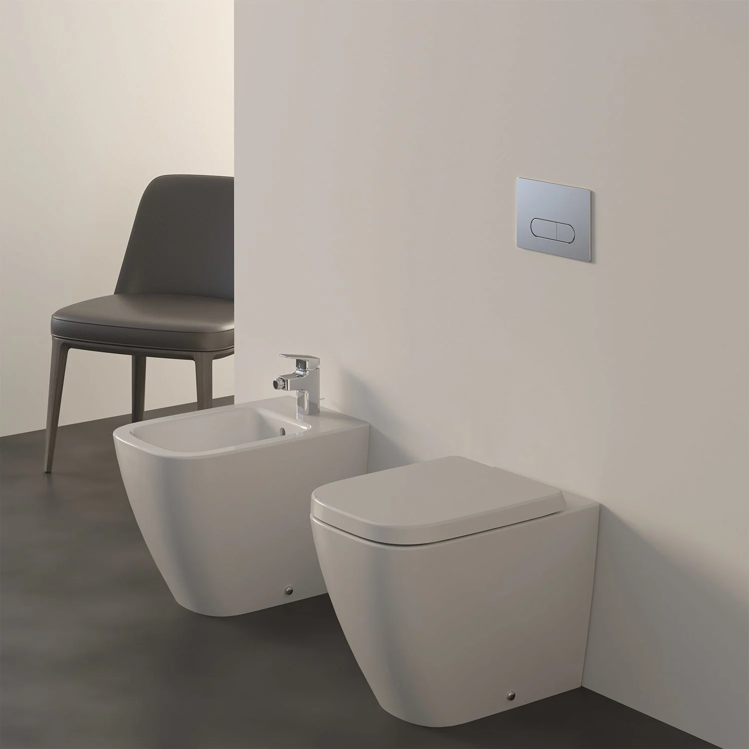 Bidet i toaleta w nowoczesnej łazience, Ideal Standard