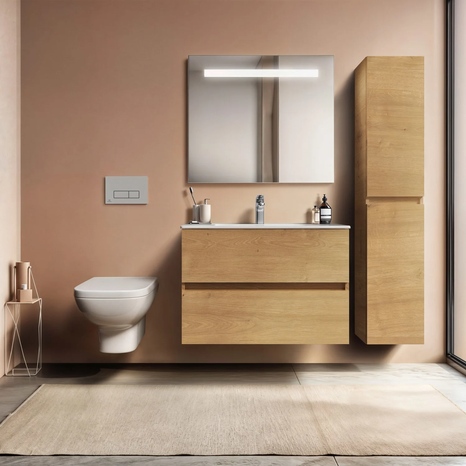 Łazienka z drewnianą umywalką i lustrem, Ideal Standard