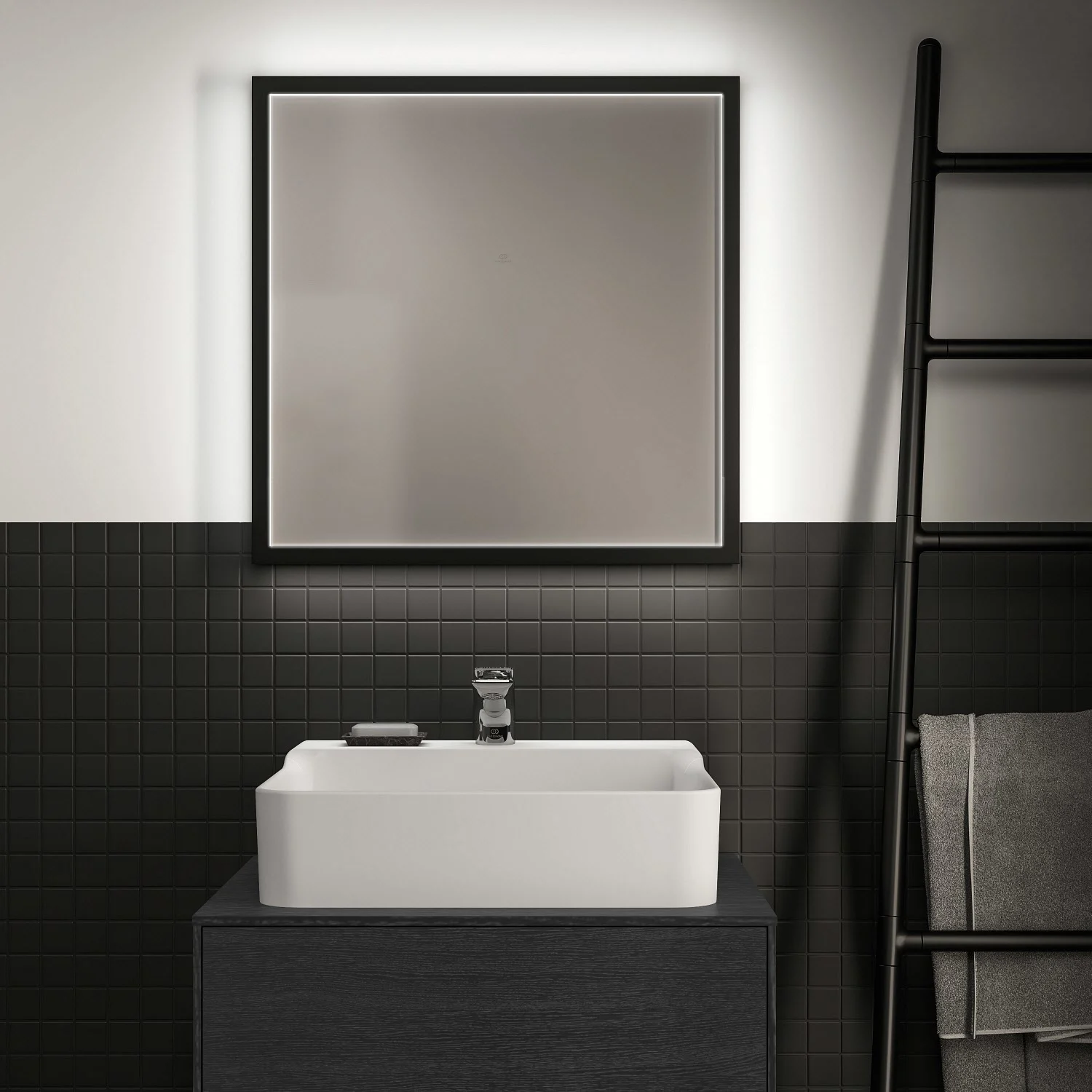 Ideal Standard Badspiegel Conca quadratisch 60 cm mit Beleuchtung und schwarzem Rahmen Bild 4