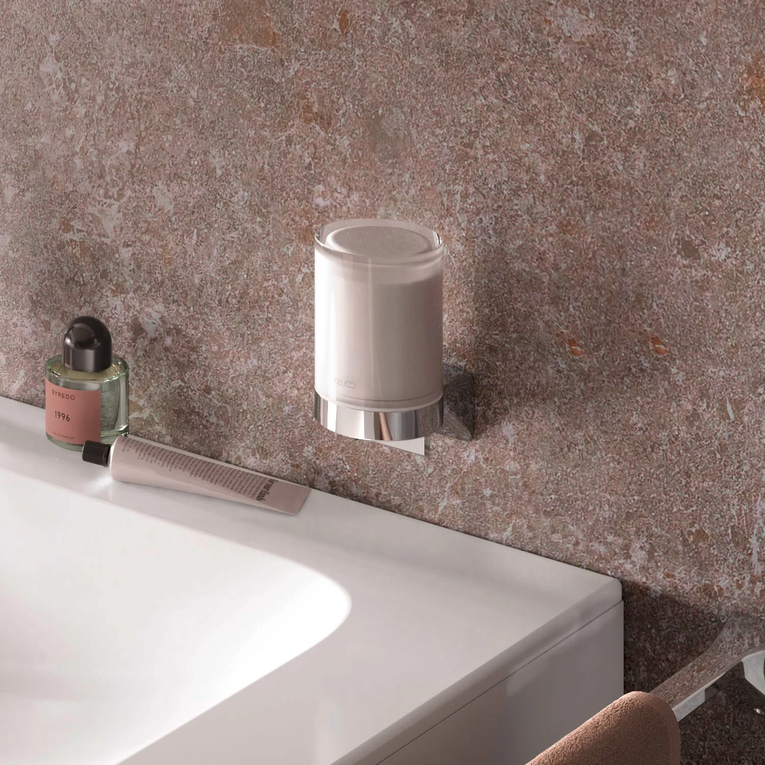 Keuco HERA Seifenspender mit satiniertem Stülpglas Bild 7