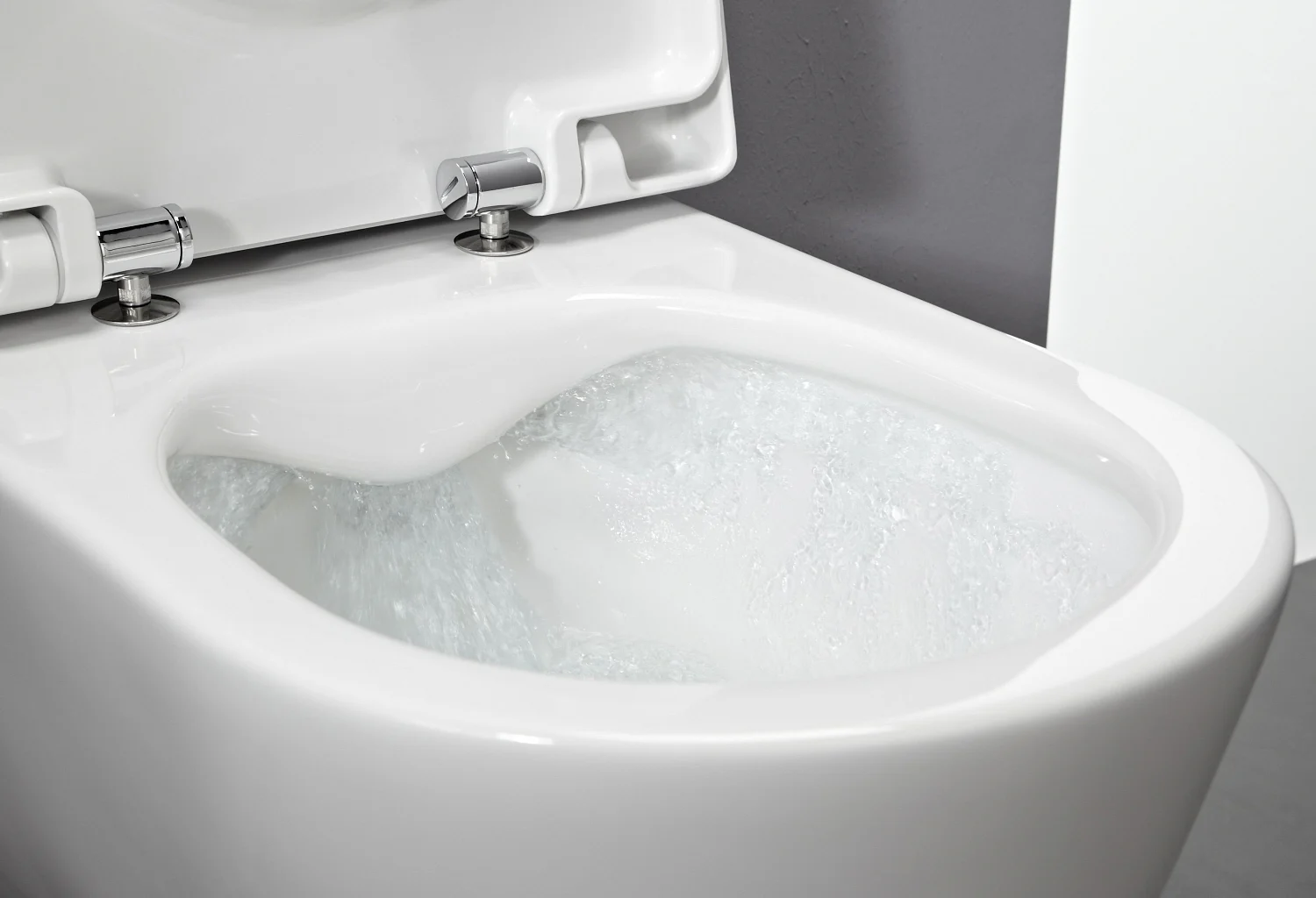 LAUFEN PRO Spülrandloses Wand-WC mit WC-Sitz slim Bild 7