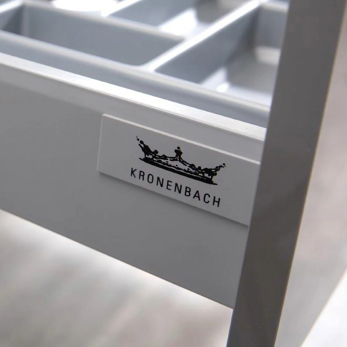 Kronenbach Cube Waschtischkonsole 161 cm für 2 Waschtische mit 4 Auszügen und TIP-ON Bild 4