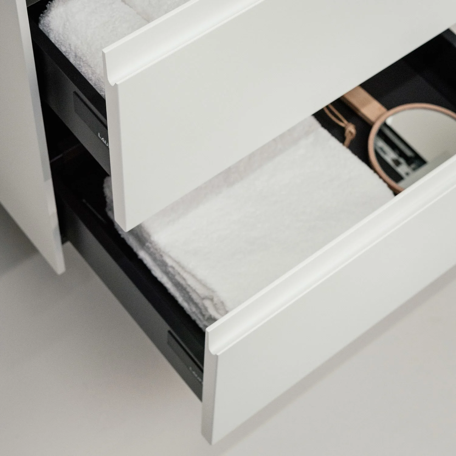 LAUFEN LANI Waschtischunterschrank 60 cm mit 2 Auszügen Bild 2