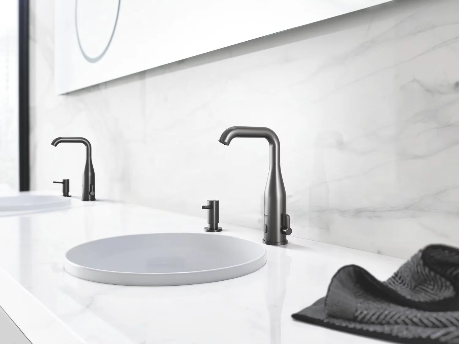 GROHE Essence E – układ elektroniczny na podczerwień do umywalki z baterią mieszającą Zdjęcie 2