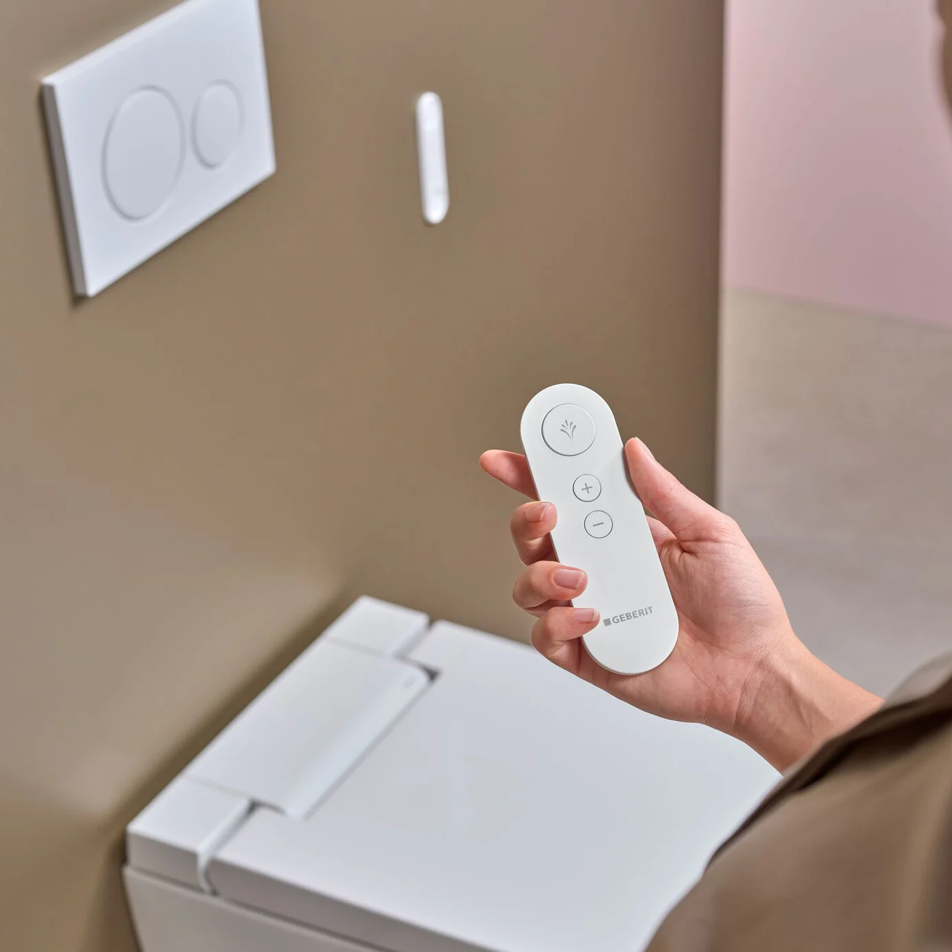 Geberit AquaClean Alba WC-Komplettanlage Wand-WC Bild 3