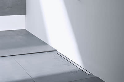 Duschrinnen für die Wand