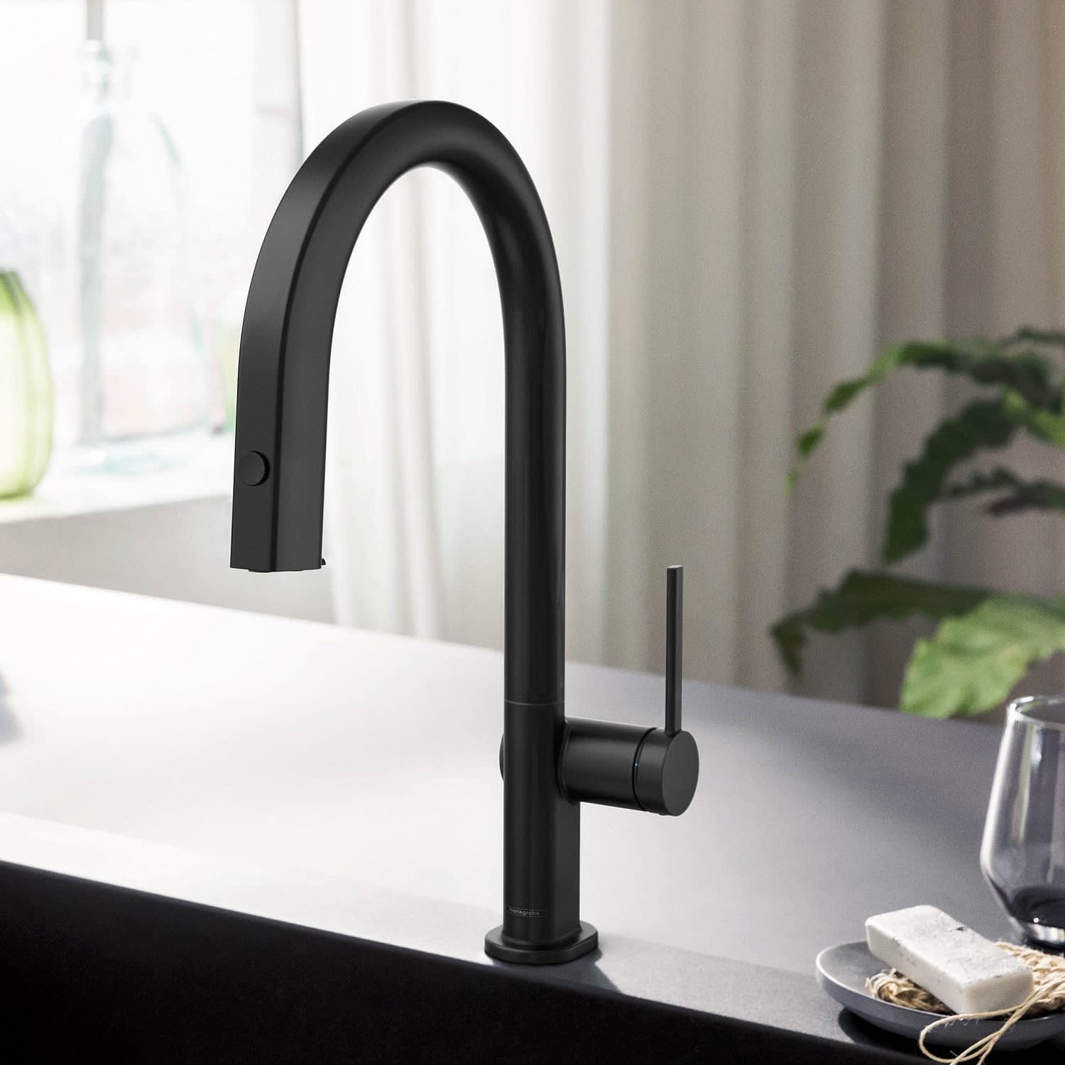 hansgrohe Aqittura M91 Filtersystem 210 Ausziehauslauf 1jet sBox Starter Set