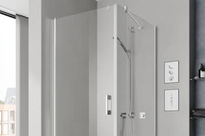 Seitenwand verkürzt neben Badewanne Modell PE TVO