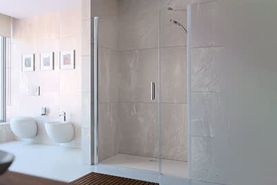 Schwingtür mit Nebenteil in Nische