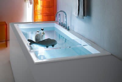 Badewannen aus Sentec (Mineralgusswerkstoff)