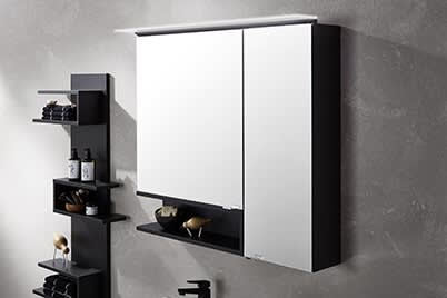 Flächenspiegel und Spiegelschränke