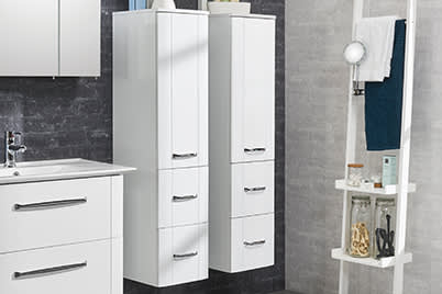 Hoch- und Seitenschränke