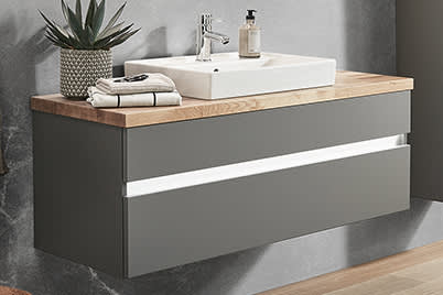 Waschtischunterschränke mit Waschtischplatte