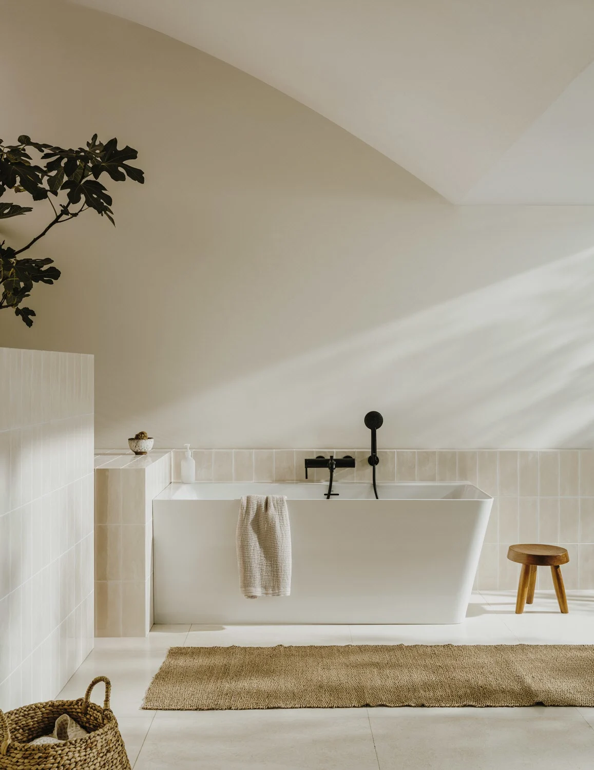 Roca Ona Eck-Badewanne 160 x 70 cm, Einbau links mit L- Schürze Bild 3