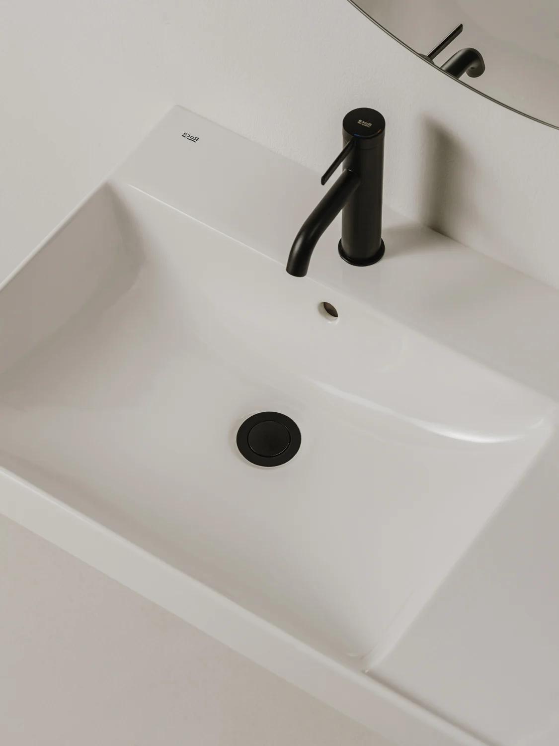 Roca Ona Waschtisch 80 x 46 cm, asymetrisch mit Becken links Bild 2