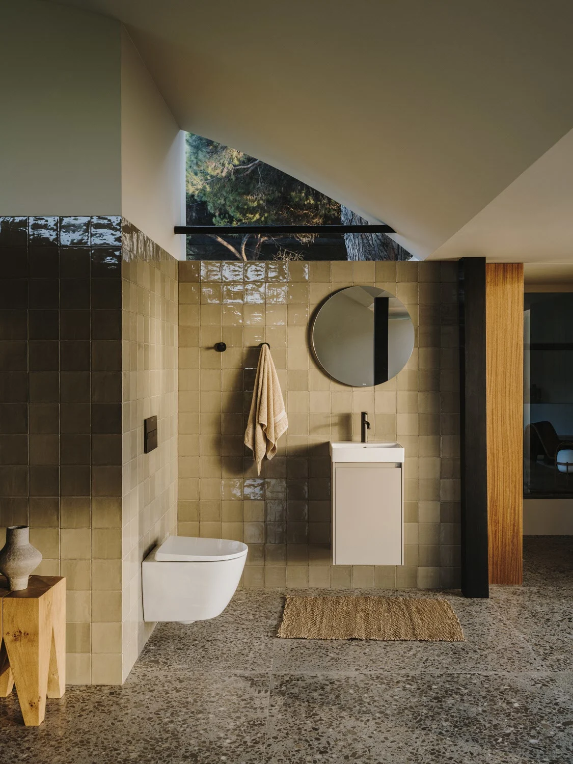 Roca Ona Wand-WC spülrandlos Bild 7