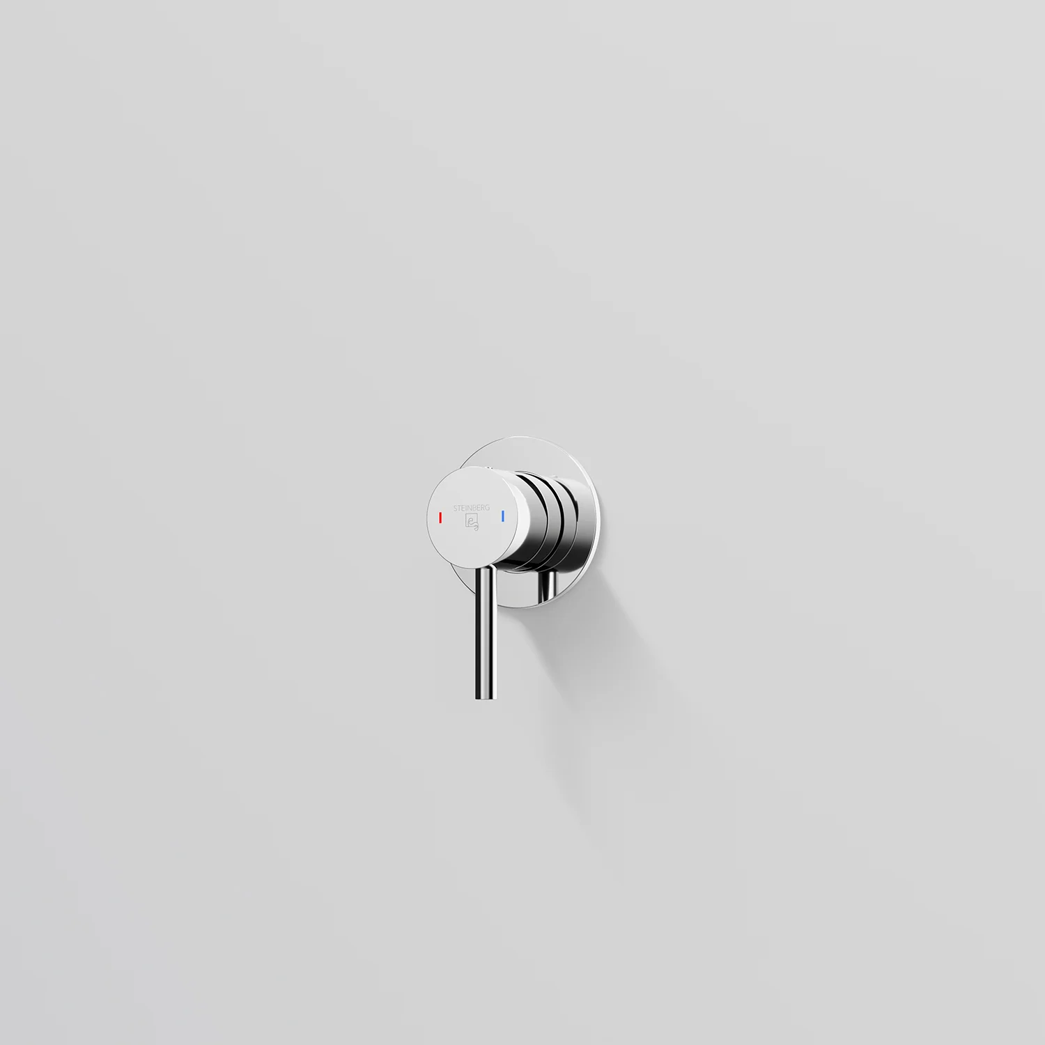 Widok pod kątem srebrnej baterii jednouchwytowej, Steinberg