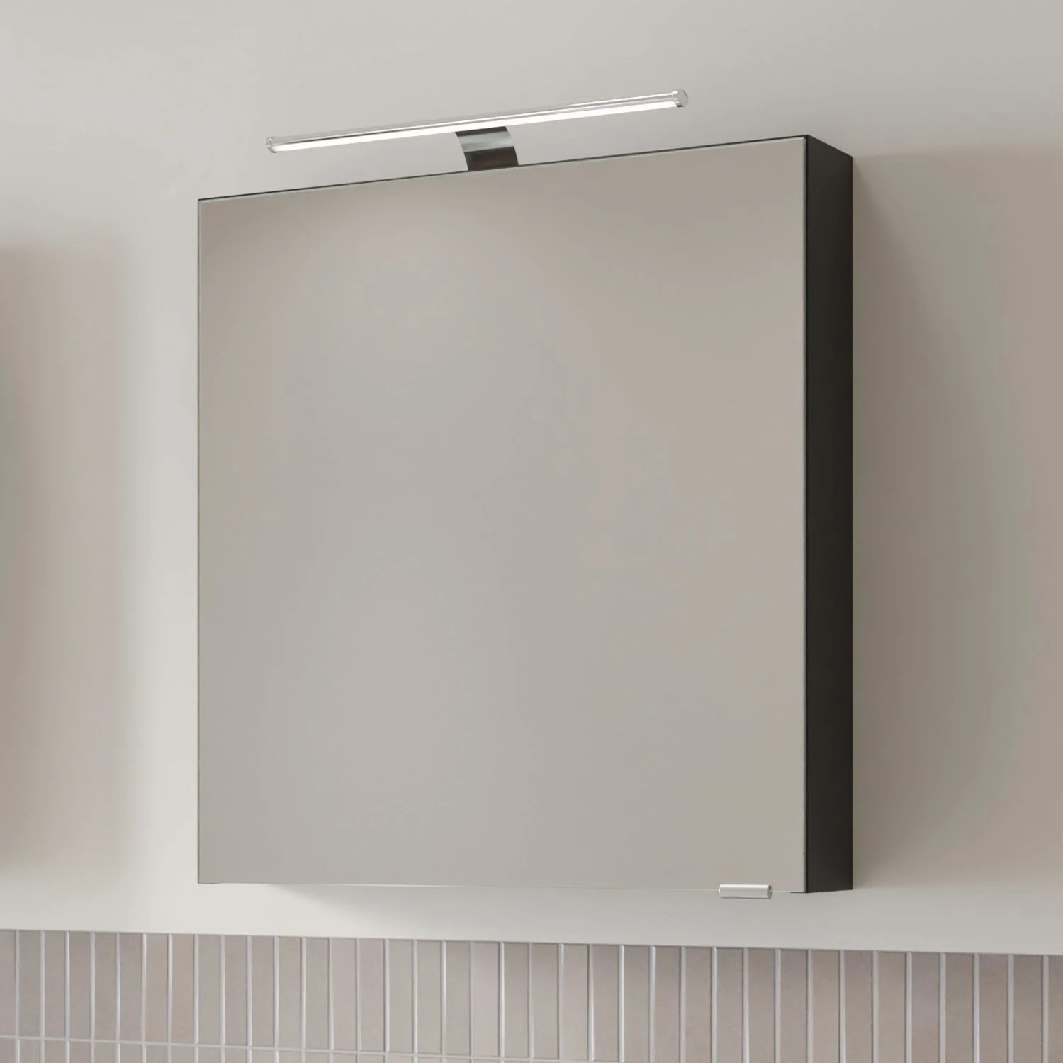 Steinkamp Living 2.0 Spiegelschrank 60 cm mit 1 Tür und LED-Aufsatzleuchte