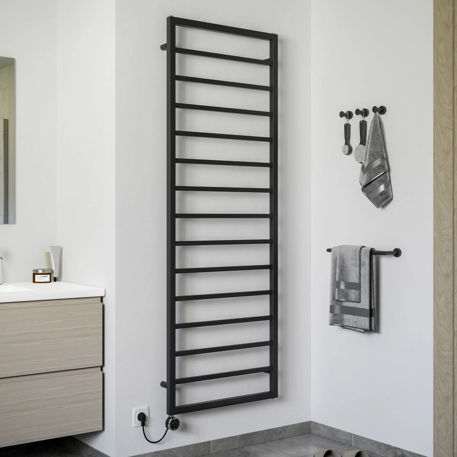 Sturotec Bath 3 E Badheizkörper 60 x 112 cm, rein elektrisch, mit integr. Raumthermostat