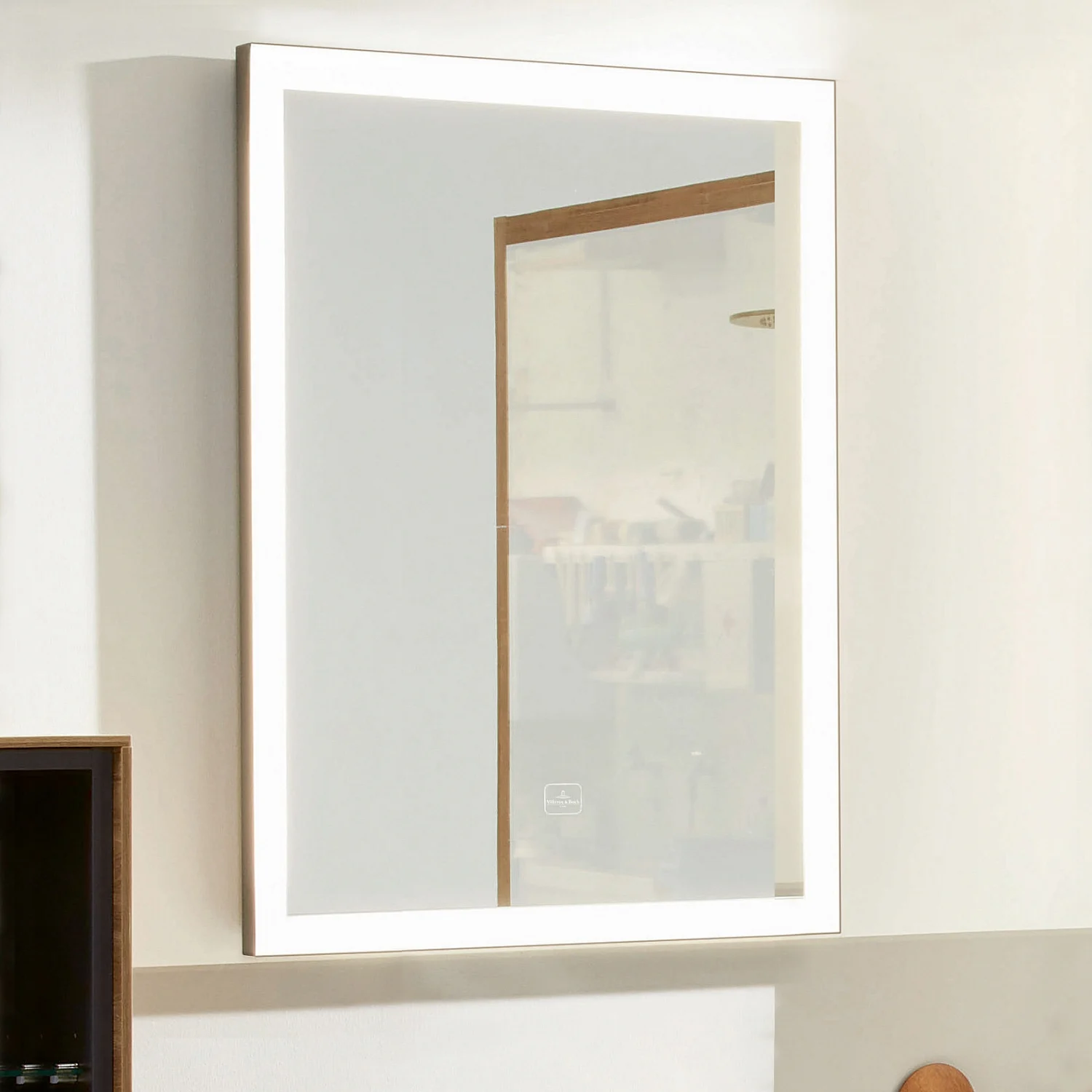 Villeroy & Boch Subway 3.0 Badspiegel mit Beleuchtung und Sensordimmer in 50 x 75 cm matt weiß