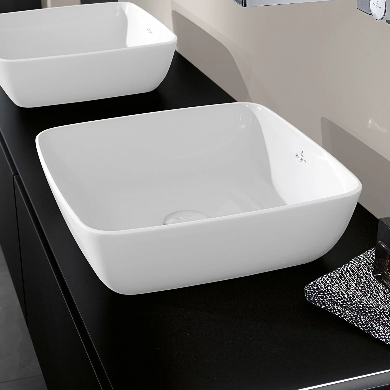 Villeroy & Boch Artis Aufsatzwaschtisch, quadratisch