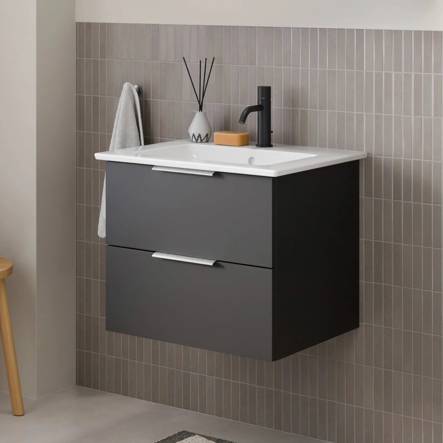 Steinkamp Living 2.0 Waschtischunterschrank 55 cm mit Villeroy & Boch Venticello Waschtisch 60 cm CeramicPlus mit Überlauf