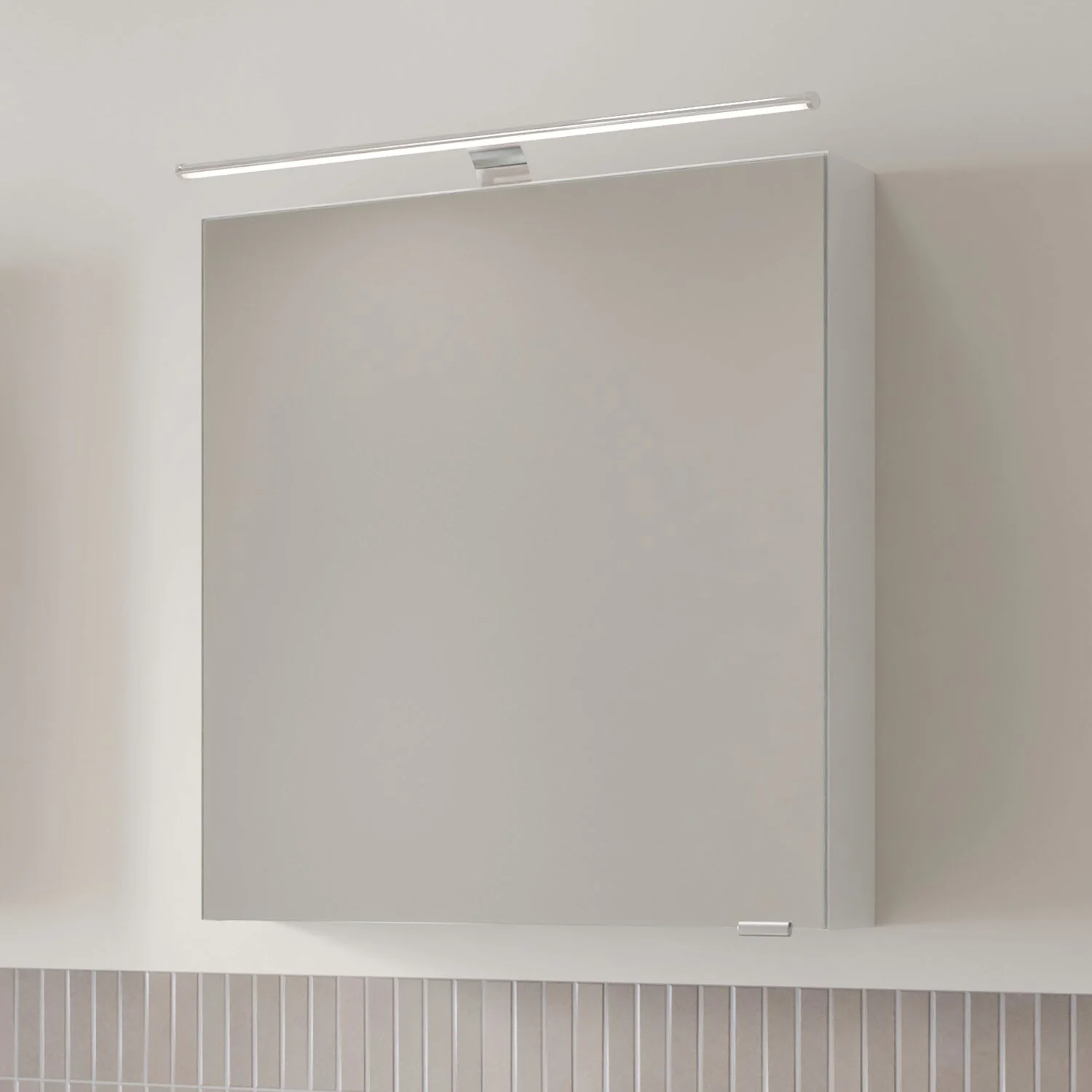 Steinkamp Living 2.0 Spiegelschrank 60 cm mit 1 Drehtür, inkl. LED-Aufsatzleuchte