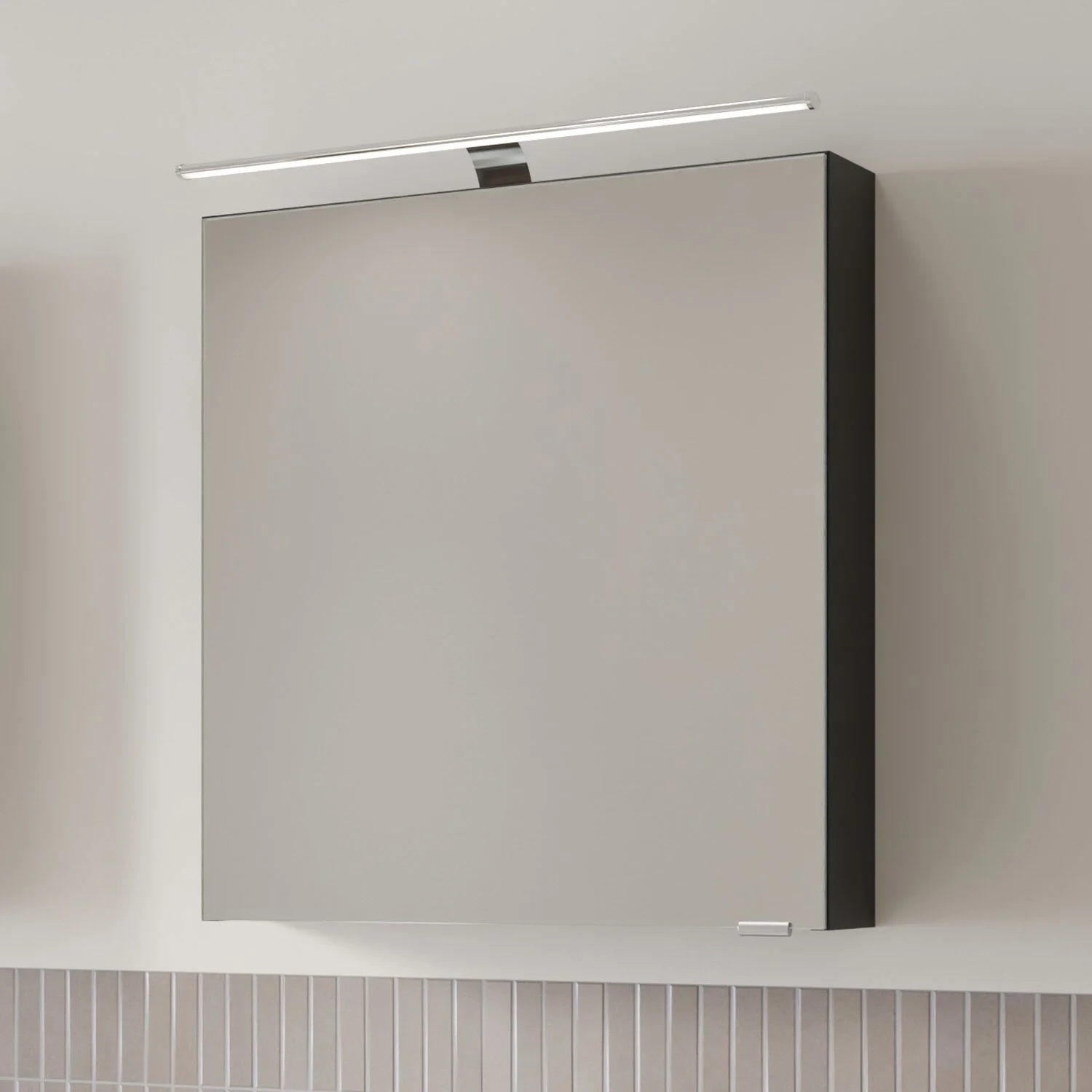 Steinkamp Living 2.0 Spiegelschrank 60 cm mit 1 Drehtür, inkl. LED-Aufsatzleuchte