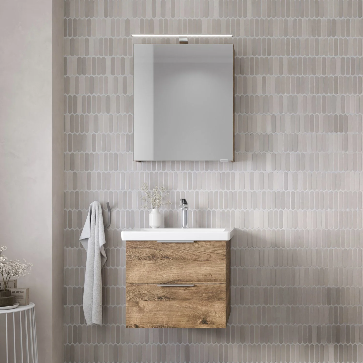 Steinkamp Living 2.0 / Villeroy & Boch Subway 3.0 Badmöbel Set 60 cm mit Spiegelschrank