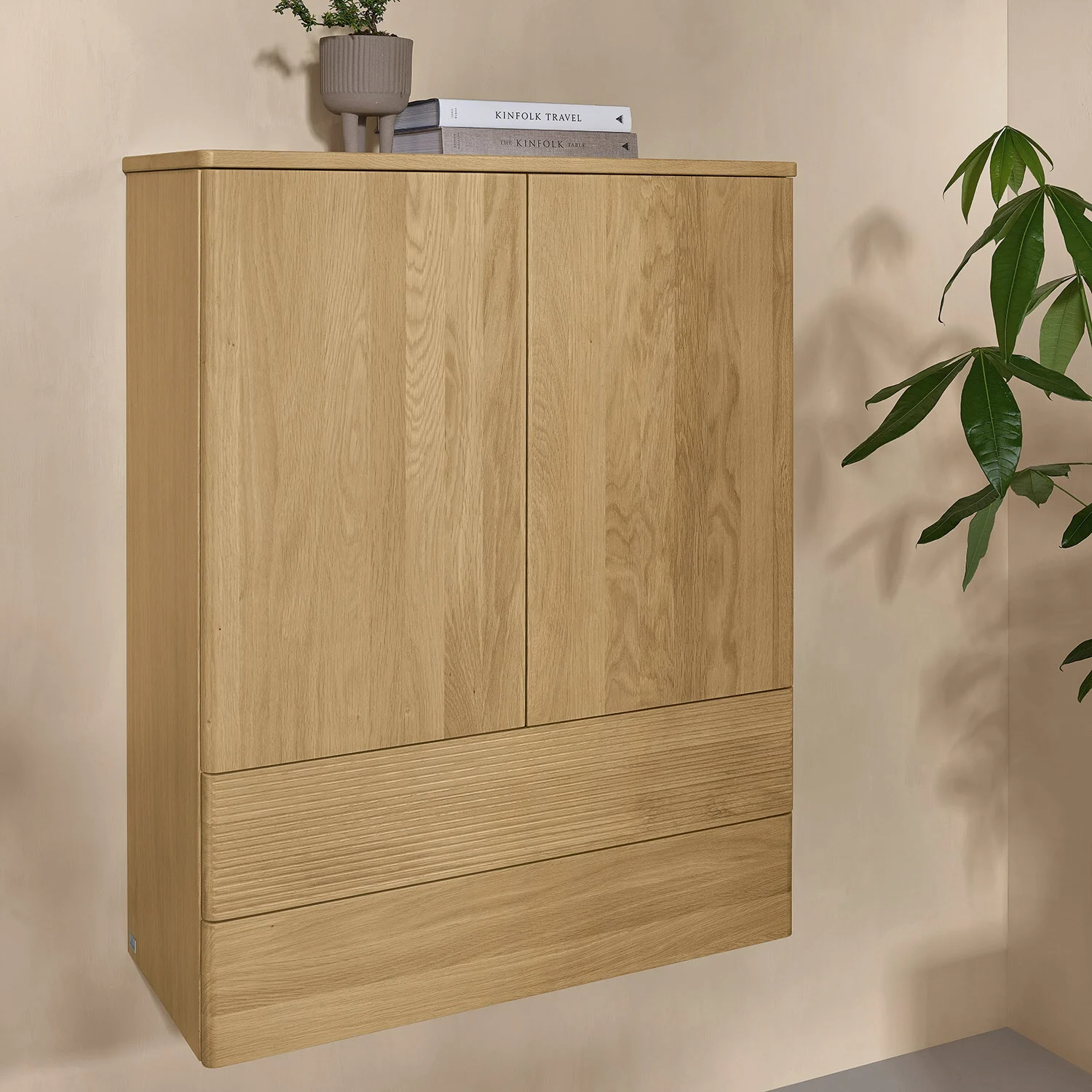 Villeroy & Boch Antao Highboard 81,4 x 103,9 cm, 2 Türen, Fronten mit Struktur, mit LED-Licht Bild 4