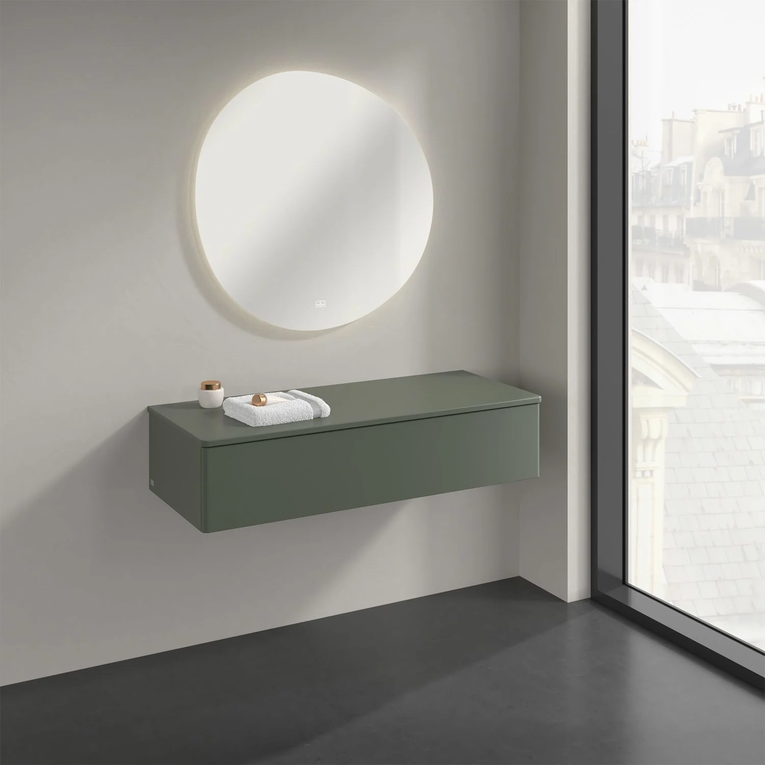 Zielone meble łazienkowe z okrągłym lustrem, Villeroy & Boch
