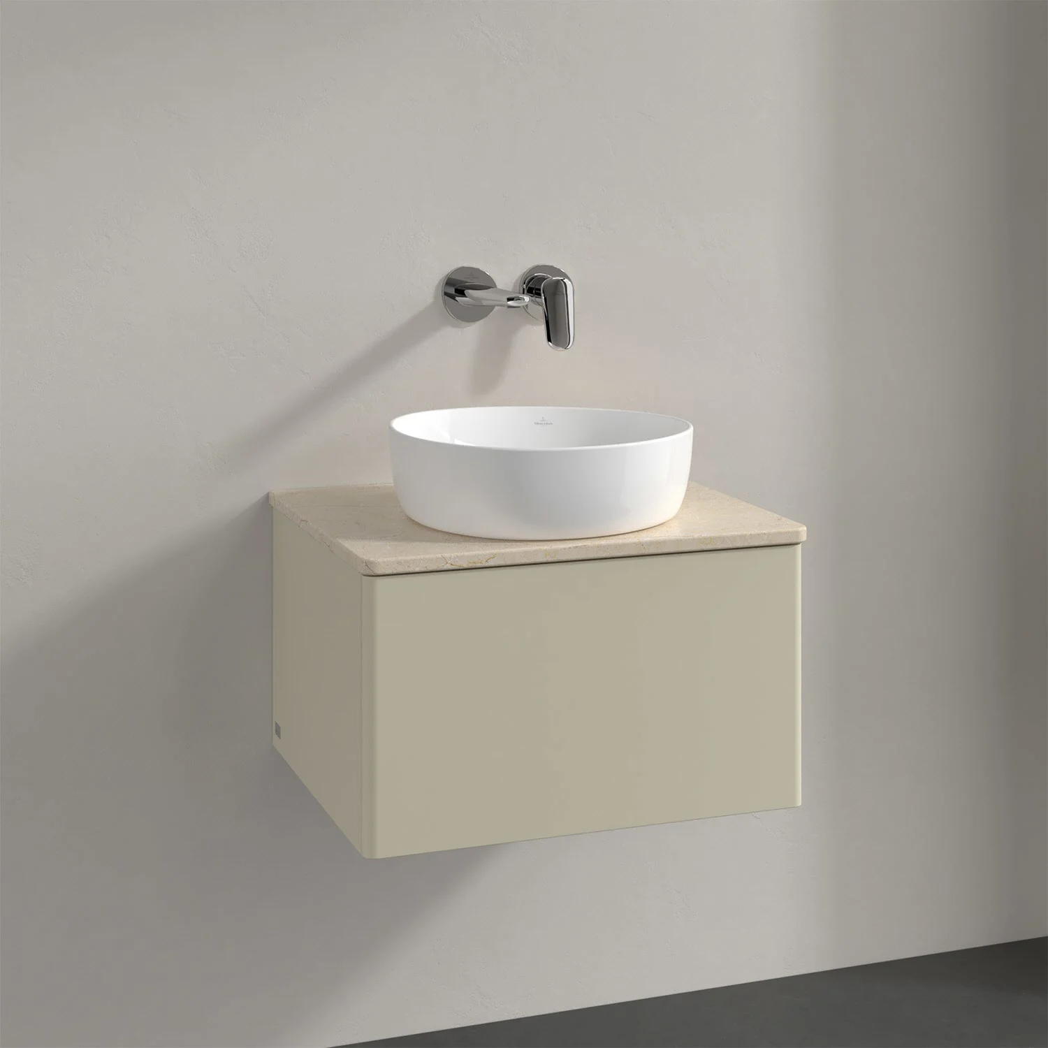 Biała umywalka na kremowej szafce w łazience, Villeroy & Boch