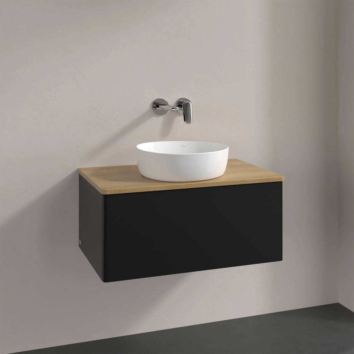Czarne meble łazienkowe z umywalką z bliska, Villeroy & Boch