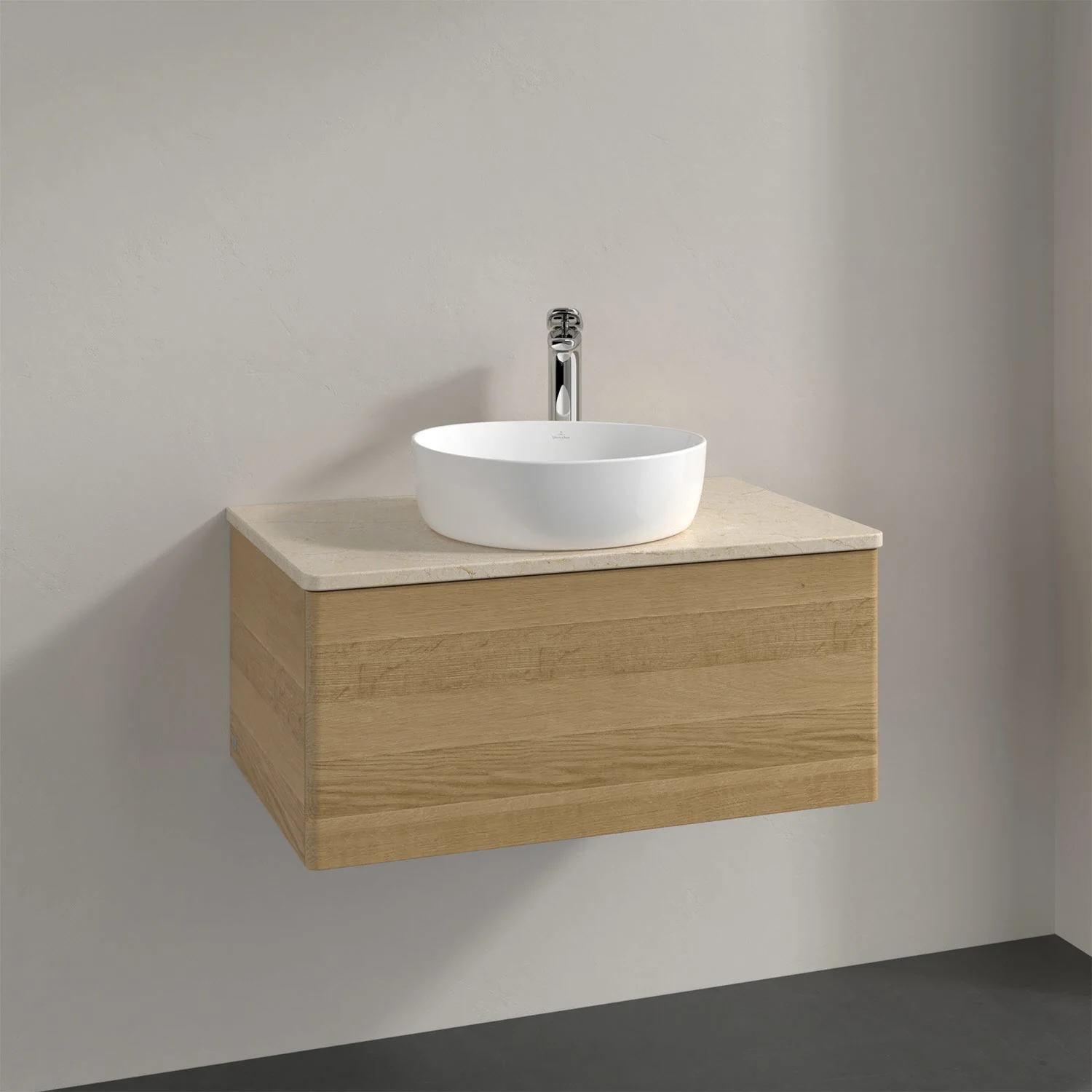 Umywalka z drewnianym wyglądem w zbliżeniu, Villeroy & Boch
