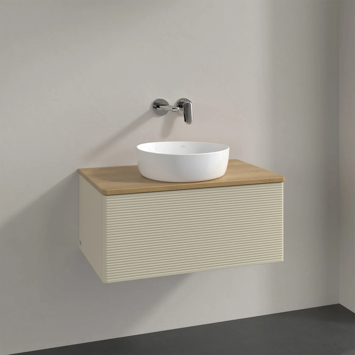 Umywalka z drewnianym blatem i kremową szafką, Villeroy & Boch