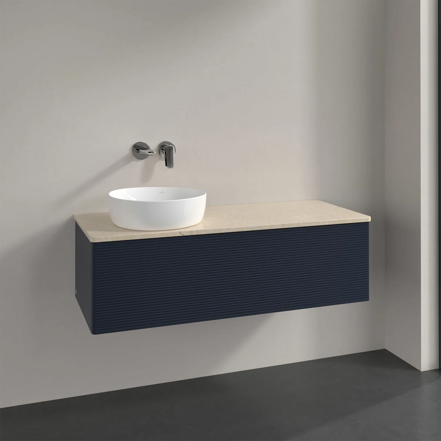 Umywalka z ciemną powierzchnią i białą umywalką, Villeroy & Boch