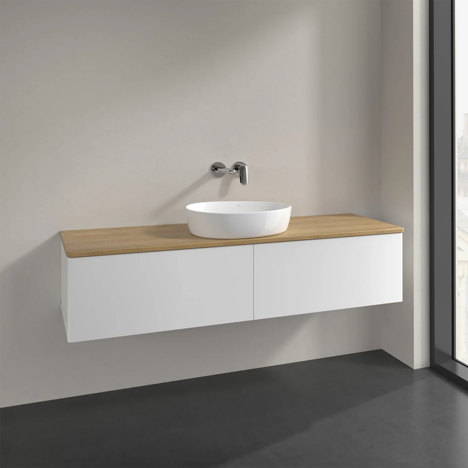 Umywalka z drewnianym blatem w nowoczesnej łazience, Villeroy & Boch