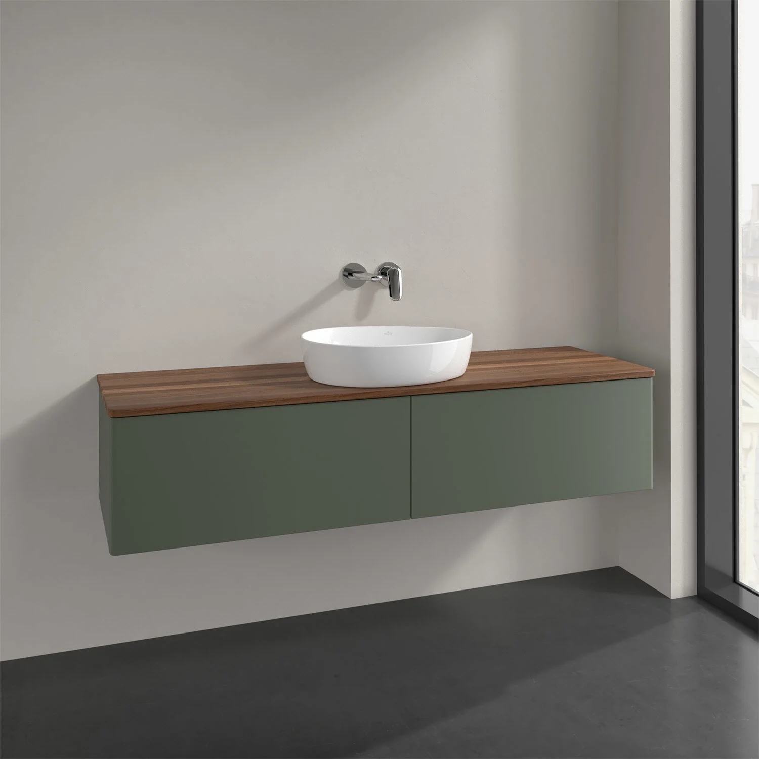 Zielone meble łazienkowe z drewnianą powierzchnią i umywalką, Villeroy & Boch