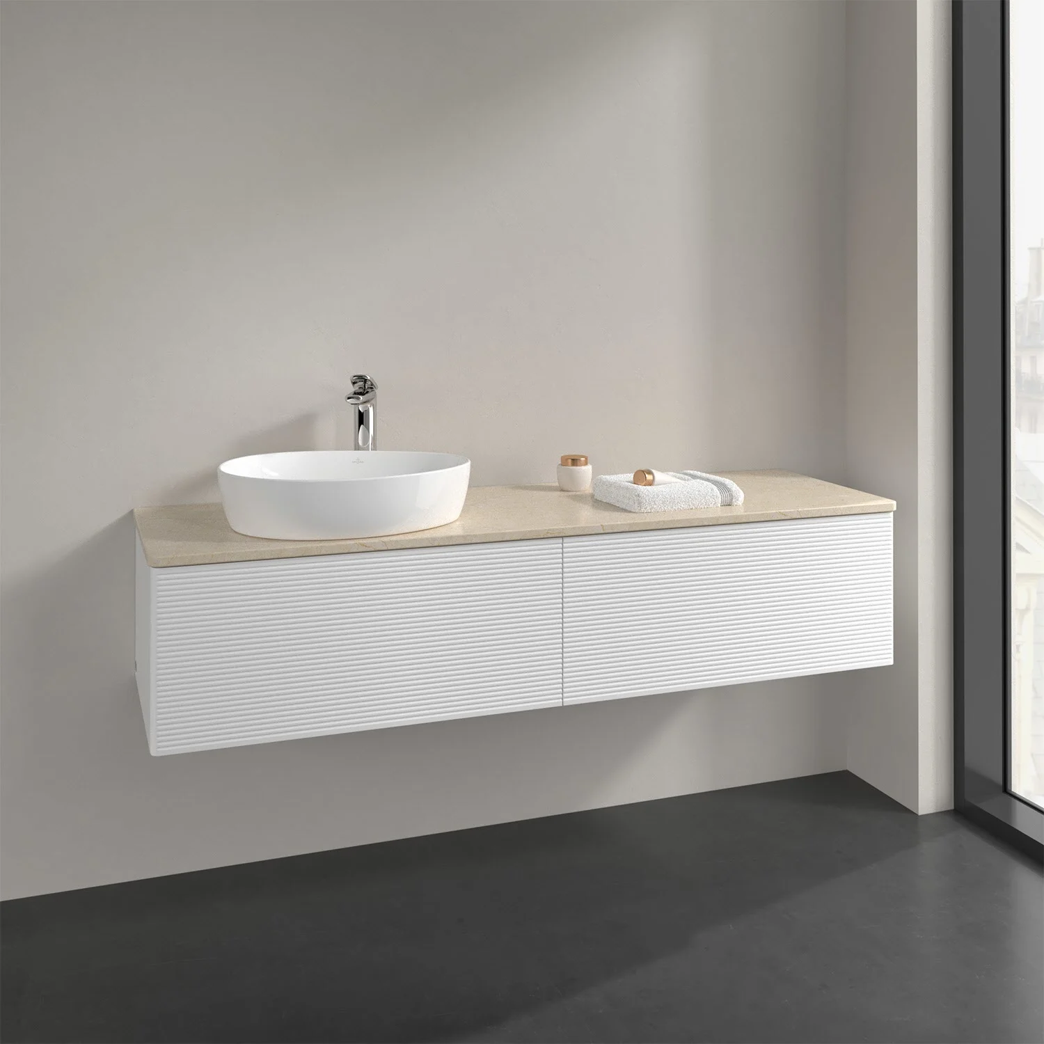 Białe meble łazienkowe z drewnianą powierzchnią z bliska, Villeroy & Boch