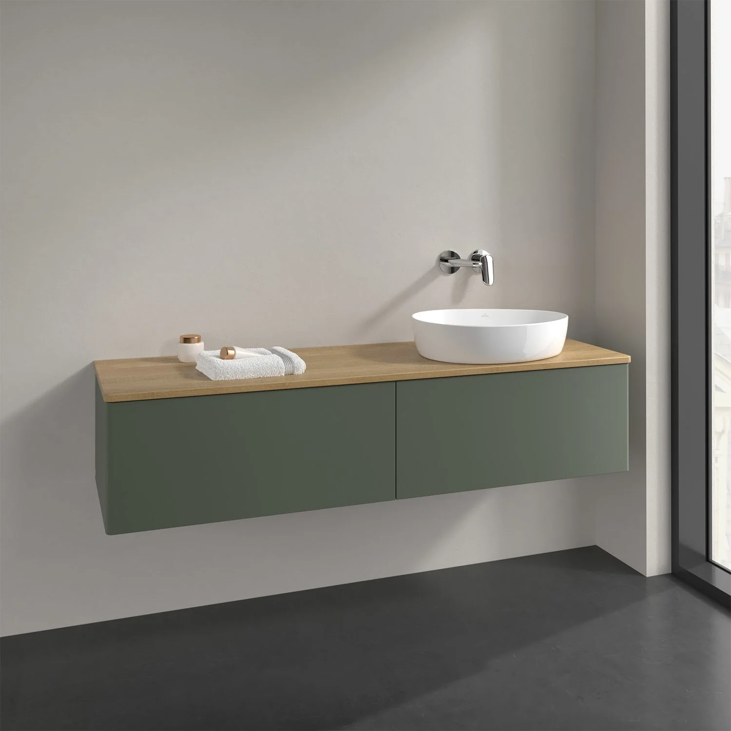 Zielona umywalka z drewnianym blatem i białą umywalką, Villeroy & Boch