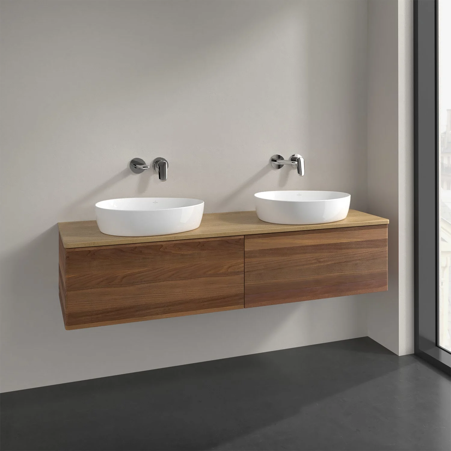 Podwójna umywalka z drewnianą szafką w łazience, Villeroy & Boch
